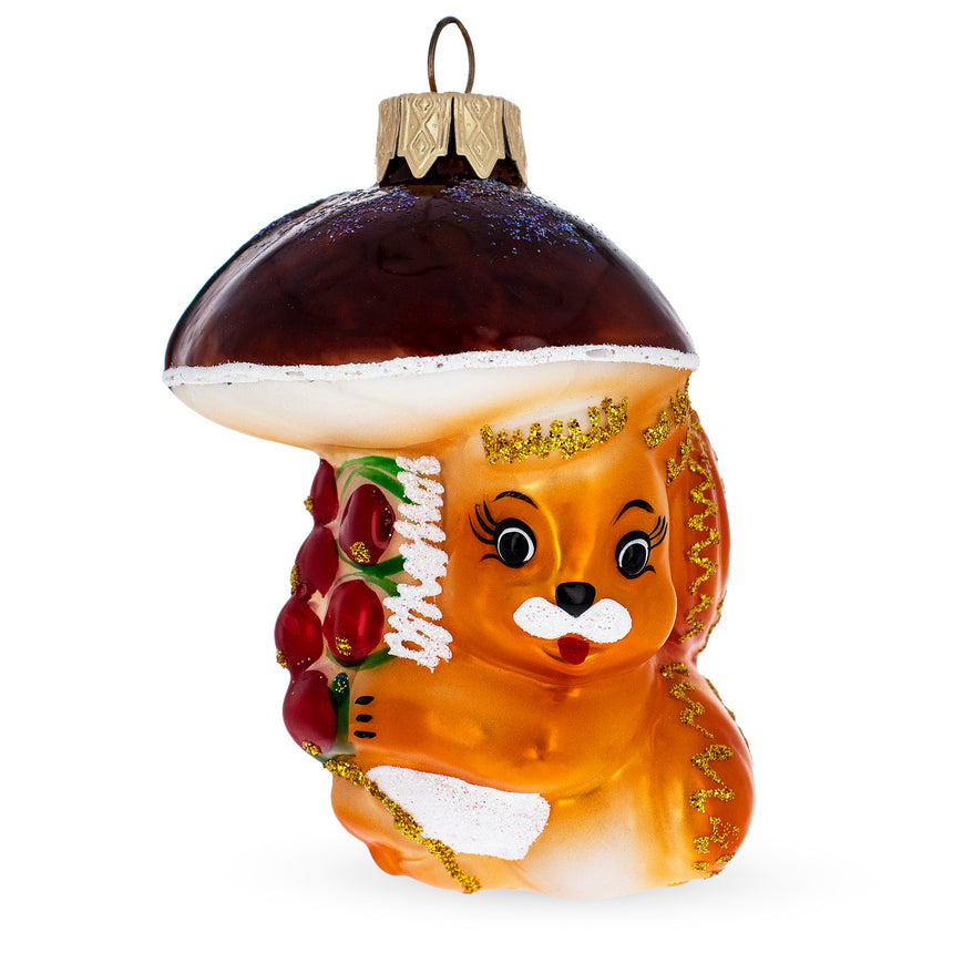 Glass Squirrel Under Mushroom Mini Glass Christmas Ornament in Orange color