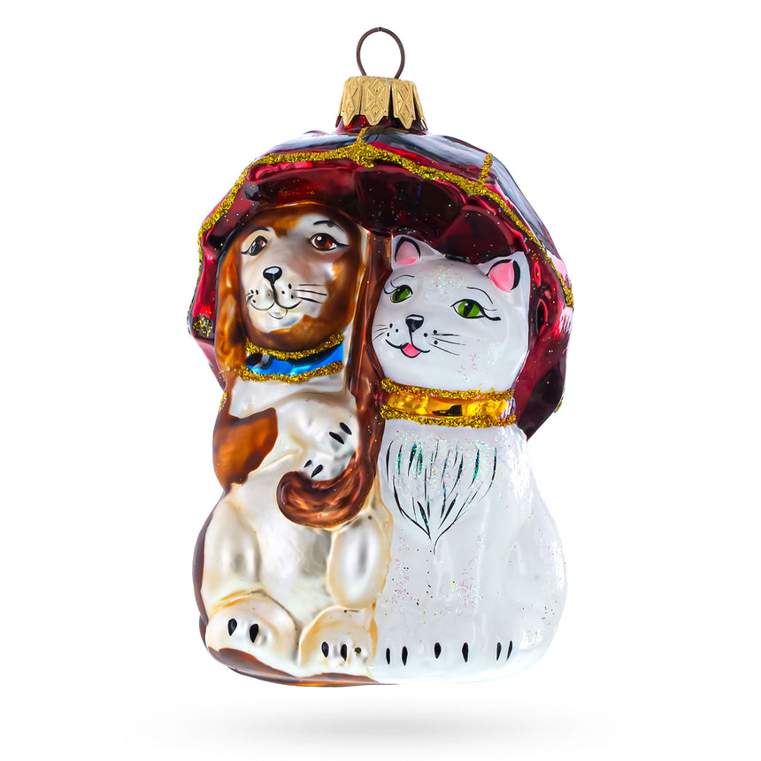 Glass Dog and Cat Under Umbrella Mini Glass Christmas Ornament in White color