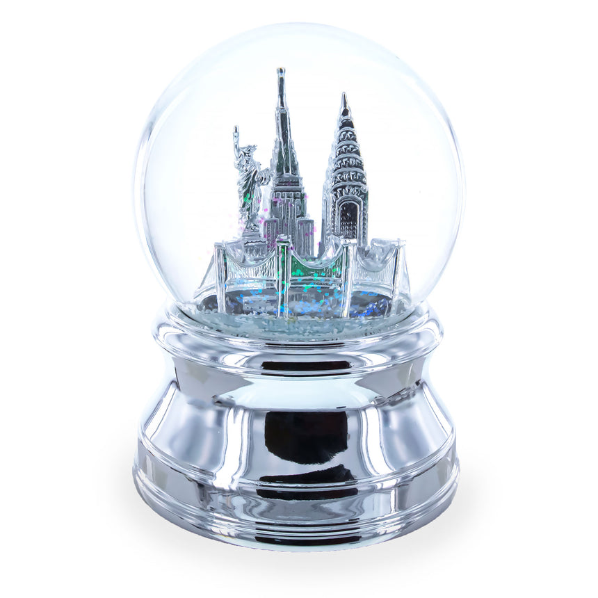 Glass New York City Skyline with Silver Base Water Snow Globe in Silver color Round