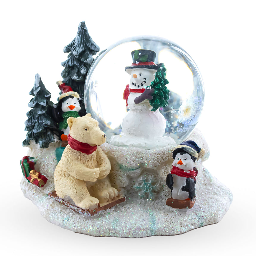 Resin Snowman, Polar Bear and Penguins Mini Water Snow Globe in White color Round