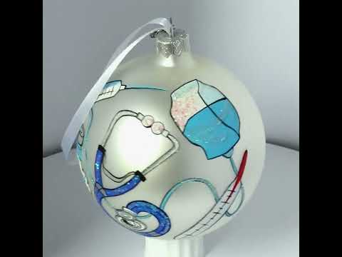 Manos curativas: enfermera o médico compasivo en bola de vidrio soplado adorno navideño de 4 pulgadas