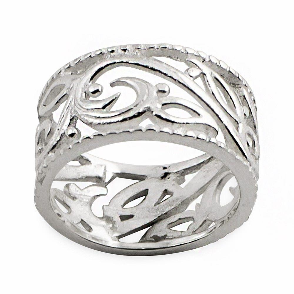 Sterling Silver Carved Leaf Design Sterling Silver Ring (Size 7) in Silver color